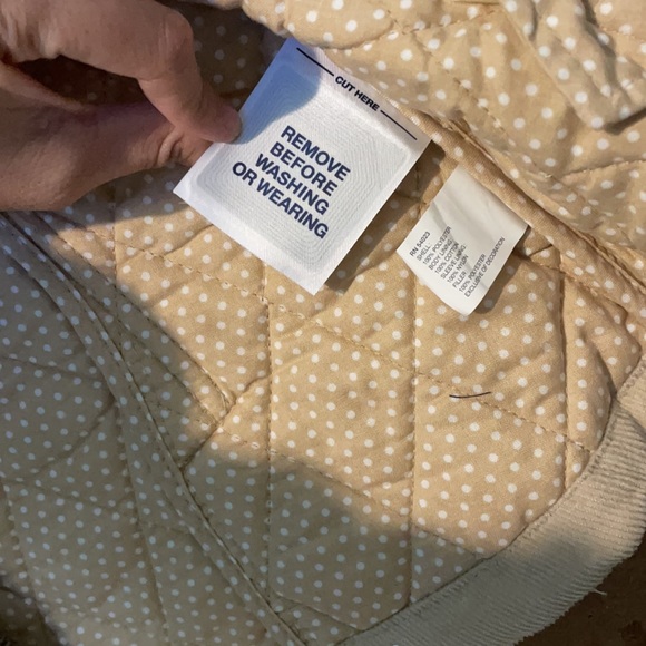 NWTGap Original Garment Beige Quilted Barn Jacket - Picture 7 of 11